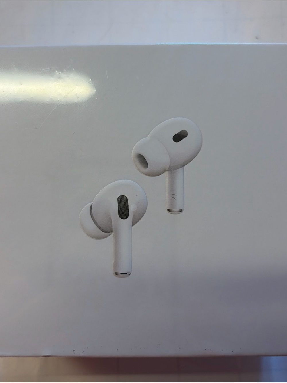 Apple White Wireless Earbuds with Silicone Ear Tips